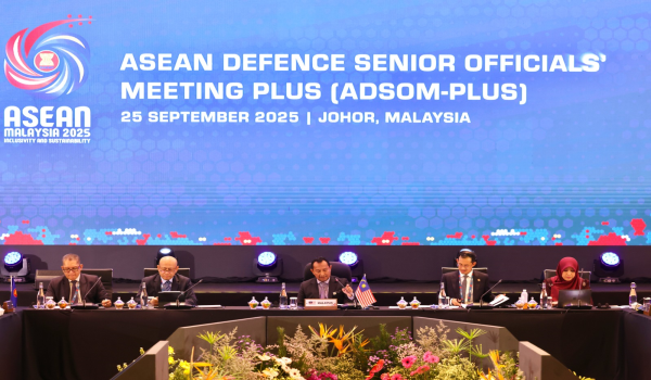 2609 JHR MINDEF MESYUARAT PERTAHANAN 2