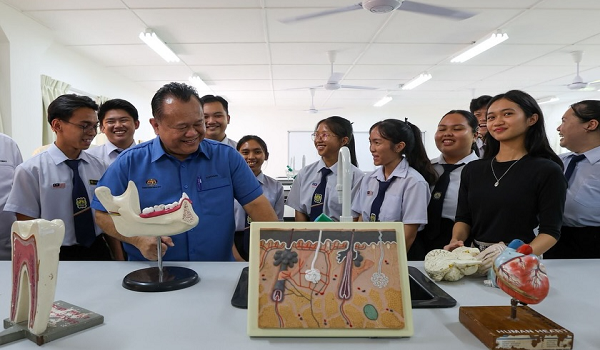 0612 SWK LINGGI SEKOLAH BARU KANOWIT