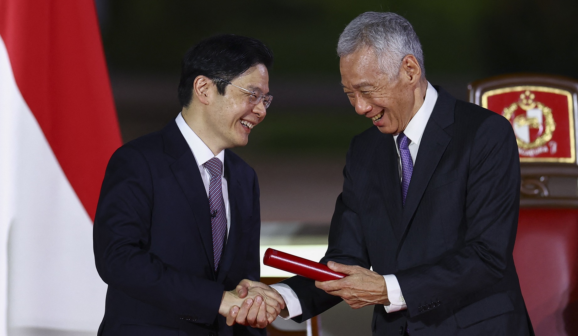 1605 BD PM SINGAPORE ANGKAT SUMPAH 2