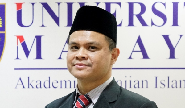 2304 KOLUMNIS AIDILFITRI